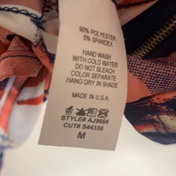 New Floral Bodysuit - Picture 7 of 7